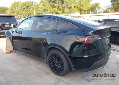 2023 Tesla Model Y Awd/Long Range Dual Motor All-Wheel Drive из США, поврежденный, VIN 7SAYGAEE7PF767951